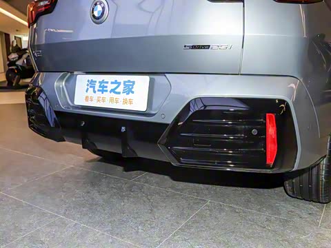 2025�� sDrive25i M�˶���װ