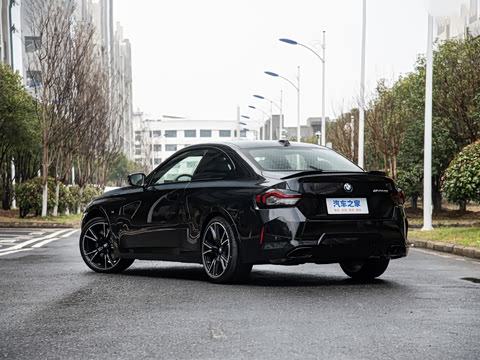 2026�� M240i xDrive