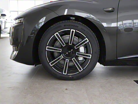 2026�� �ȷ�quattro��