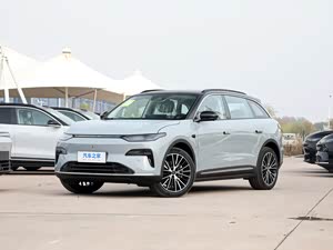 零跑C11售价14.38万起 欢迎到店垂询