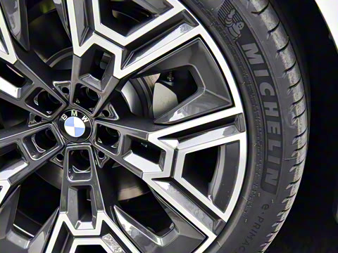 2026�� 530Li ������ M�˶���װ