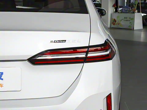 2026�� eDrive 35L M�˶���װ