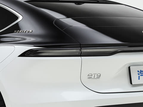 2025�� 102kWh ��ƽ���ر��