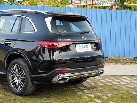 2026�� GLC 300 L 4MATIC ������ 5��