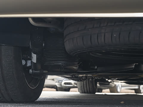 2025�� 2.0T �����