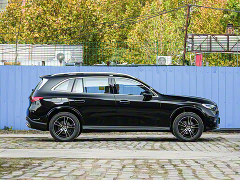 2026�� GLC 260 L 4MATIC ������