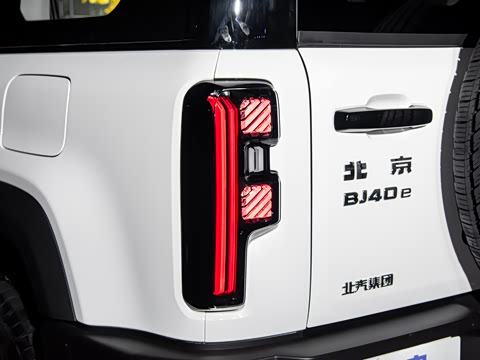 2025�� Ԫ�����а�