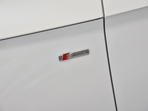 2025�� quattro 45�����ذ� 45 TFSI ������