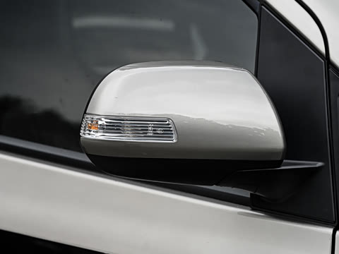 2027�� 2.0L ������ 7��