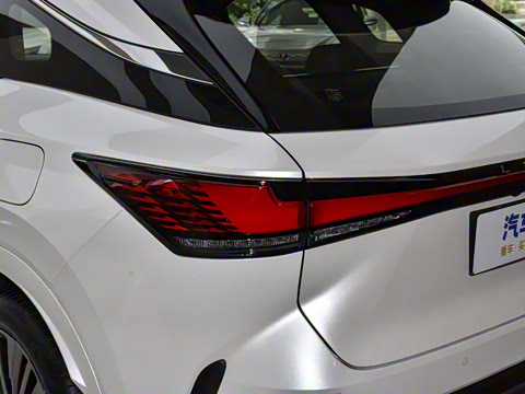 2026�� 350h ����������