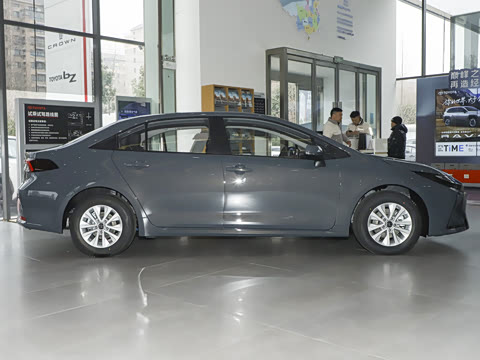 2026�� 1.8L ˫�� �ȷ��