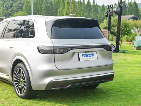 2025�� ���� Ultra ����������