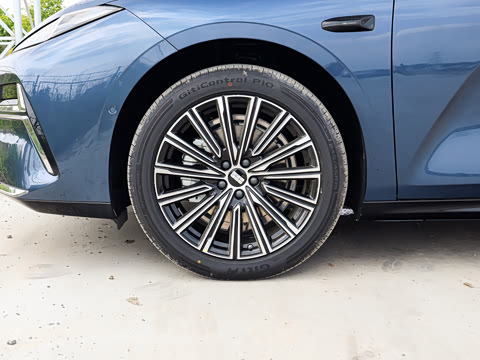 2026�� 225km EM-i Զ�����ǺӰ�