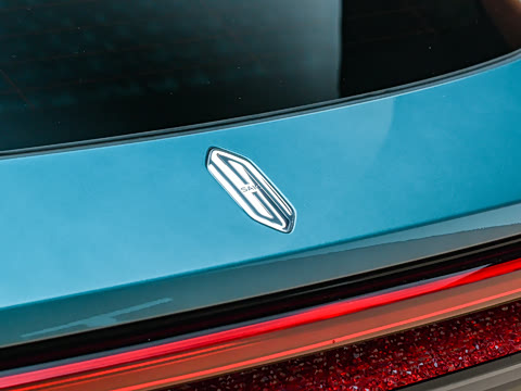 2026�� Ultra