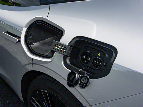 2025�� 240����Ultra