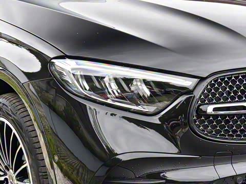 2025�� �Ŀ� GLC 300 4MATIC ����SUV