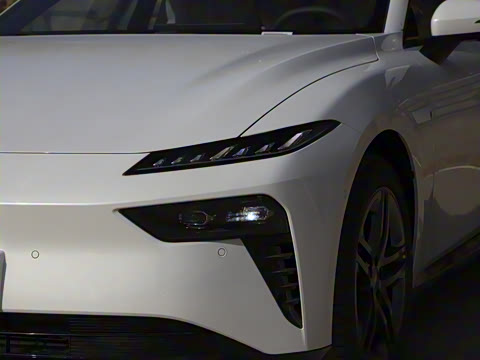 2026 007+  650 Ultra+״