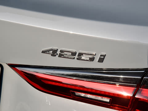 2026�� 425i M�˶���װ