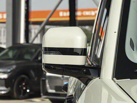 2025�� 210KM ����Ultra��