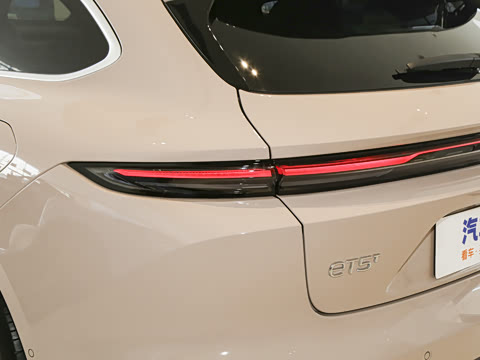 2025�� 100kWh Touring