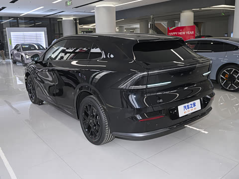 2026�� ���� 702 Max �콢��