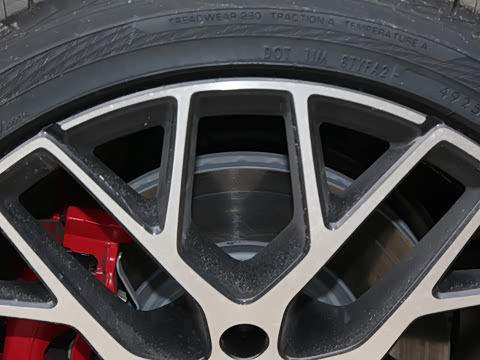 2026�� 2.0T 405 AT������