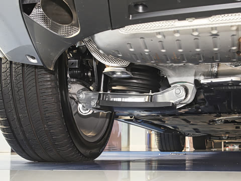 2025�� 3.0 L6 400PS �����ӳ���