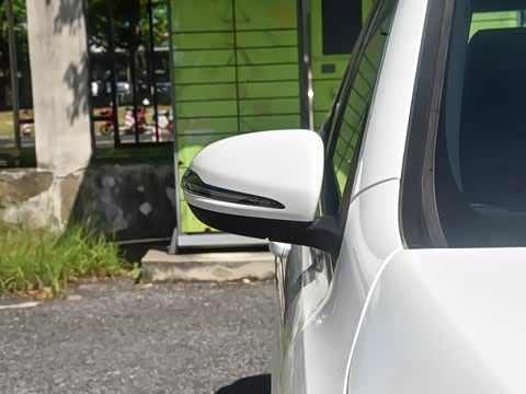 2025�� GLB 200 ������