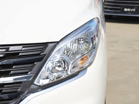 2027�� 2.0L ������ 9��