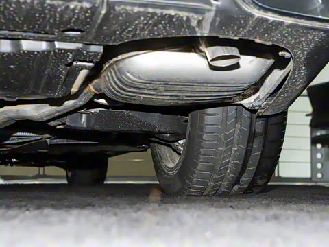 2024�� E 350 e L ���ʽ��϶����˶��γ�