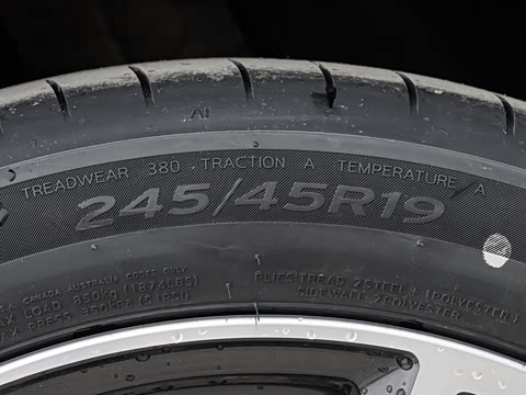 2026�� �Ŀ� 525Li M�˶���װ