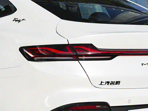 2026�� 2.0T Trophy+ �����Ǽݰ�