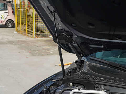 2026�� 2.0T 405 AT������