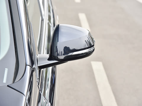 2026�� xDrive25Li M�˶���ҹ��װ