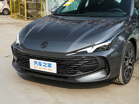 2026�� 2.0T 405 AT������