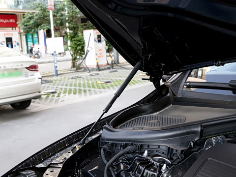 2026�� �Ŀ� GLC 300 L 4MATIC ������