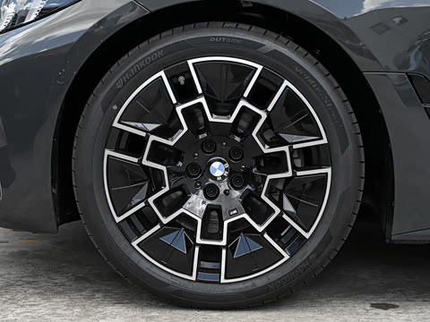 2026�� 430i Gran Coupe M�˶���ҹ��װ
