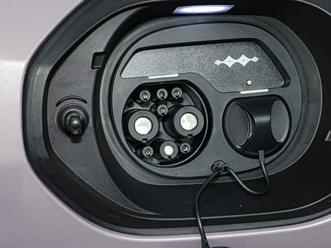 2025�� 501KM ����Ultra��