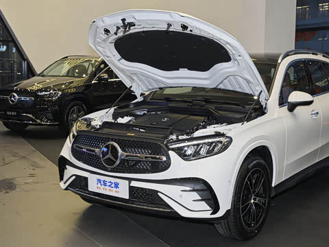 2026�� GLC 260 L 4MATIC ������