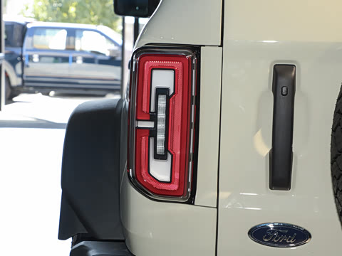 2025�� 2.3T 1966��Ű�