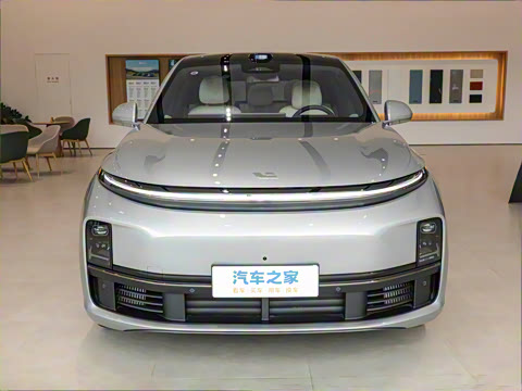 2025�� Pro ���ܻ��°�