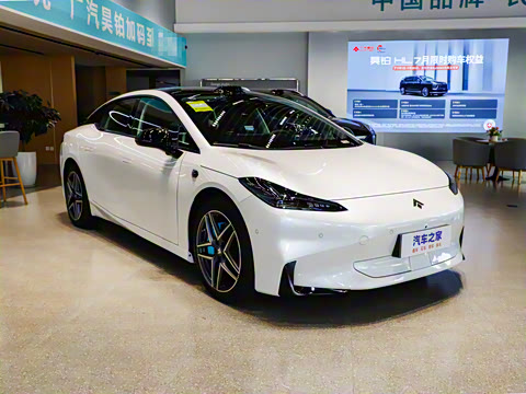 2025�� 710 Max��