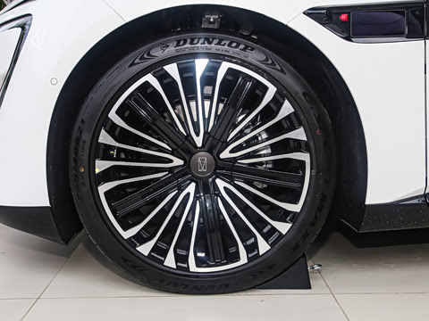 2025�� �Ŀ� Max�����