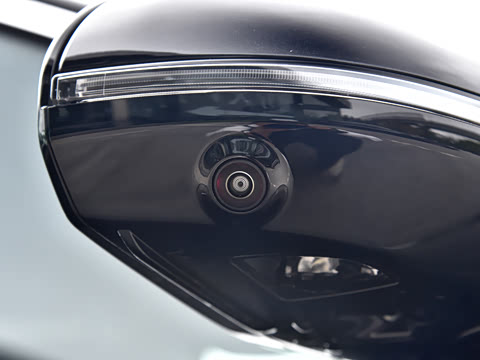 2026�� E 260 L 4MATIC