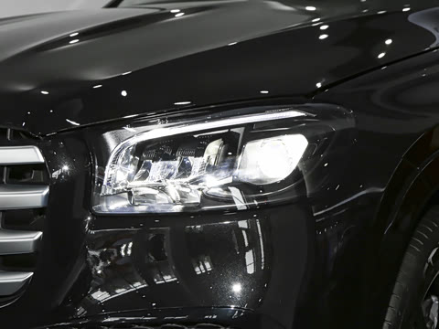 2026�� GLS 450 4MATIC �����