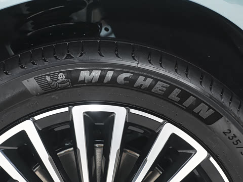 2025�� 185KM�����