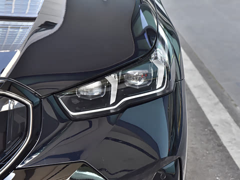 2026�� �Ŀ� eDrive 40L M�˶���װ