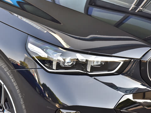 2026�� �Ŀ� eDrive 40L M�˶���װ