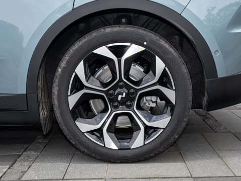 2026�� 85kWh Max+