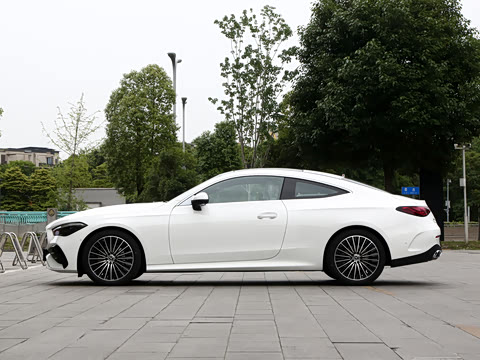 2026�� �Ŀ� CLE 300 4MATIC �����ͽ��ܳ�